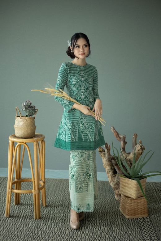 Raisa Brocade Tenun Pesak - Emerald Teal